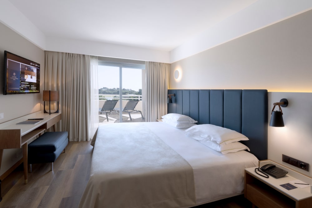 Onyria Quinta da Marinha hotel room 2
