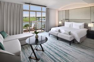 The-Address-Montgomerie-room 1