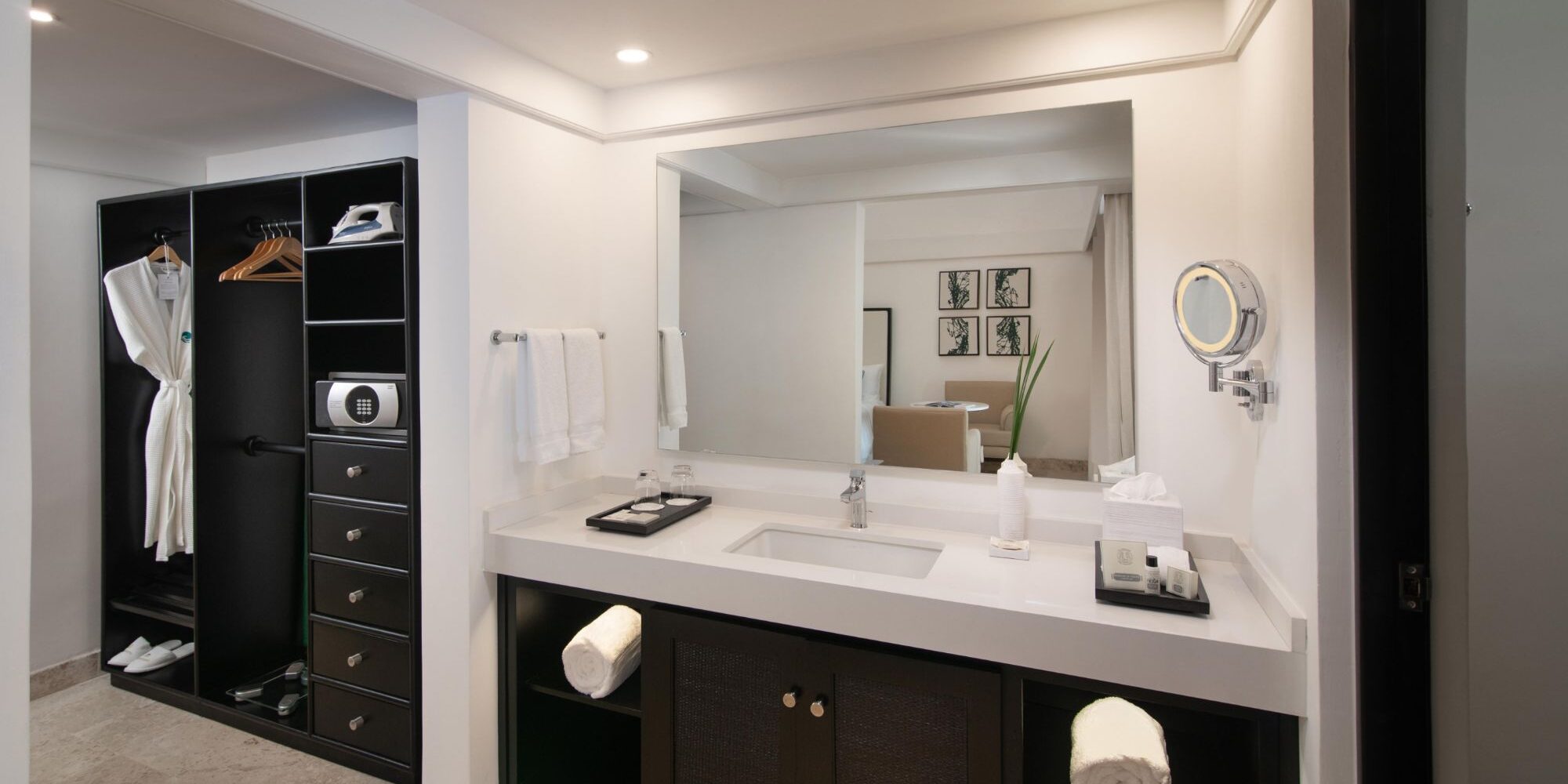 Superior-Casita-Deluxe-Room-Bathroom-1