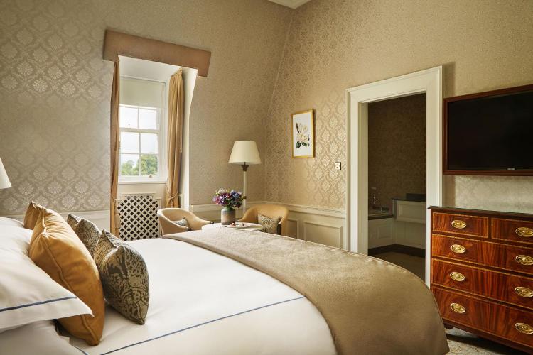 THE K CLUB HOTEL ROOM 2