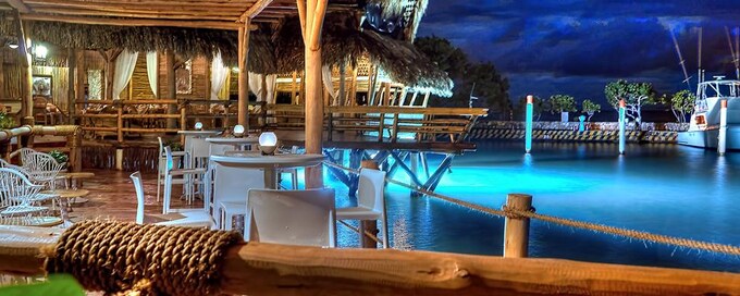 tortuga-bay-punta-cana-noche