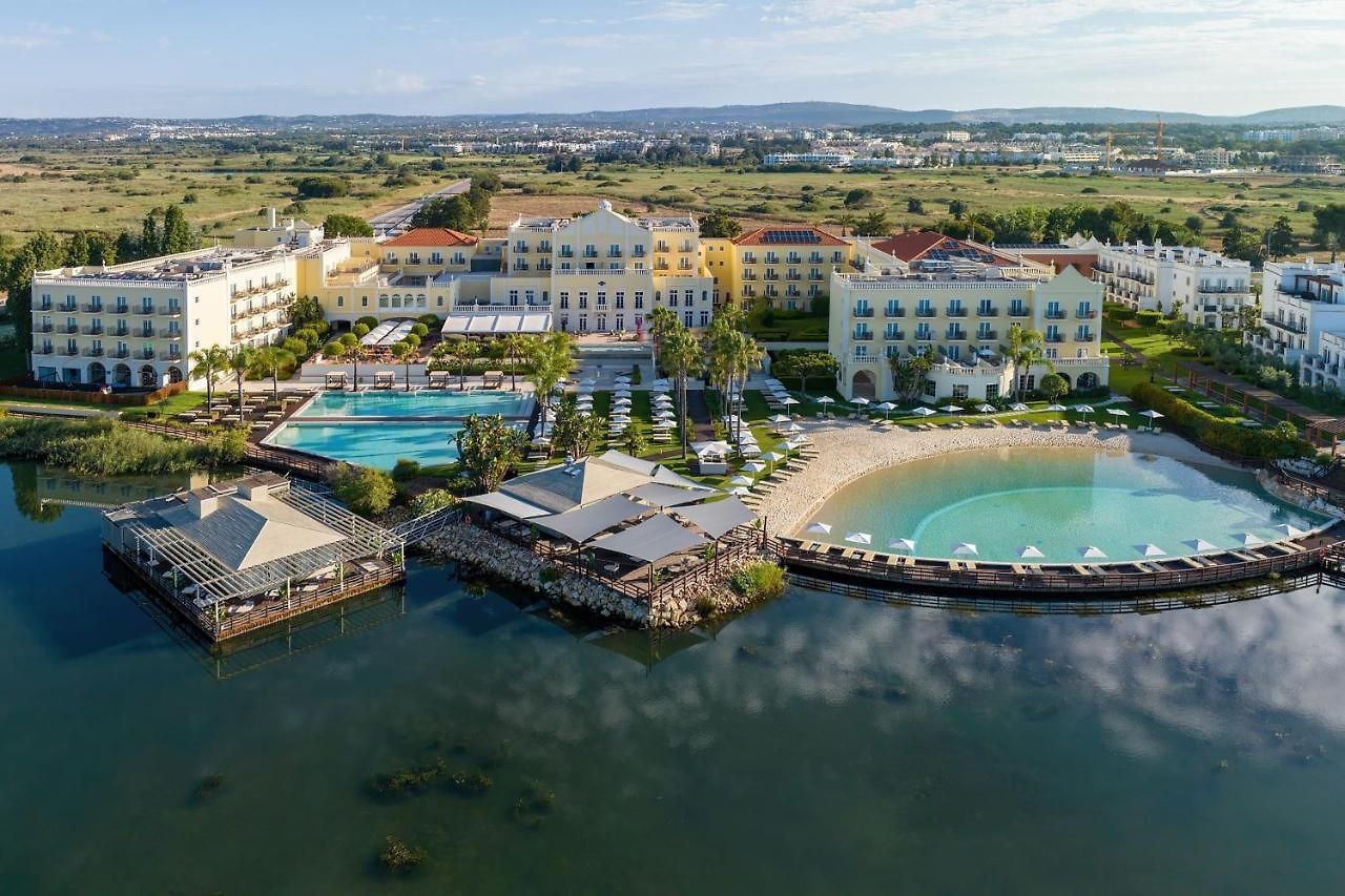 DOMES LAKE HOTEL AEREA