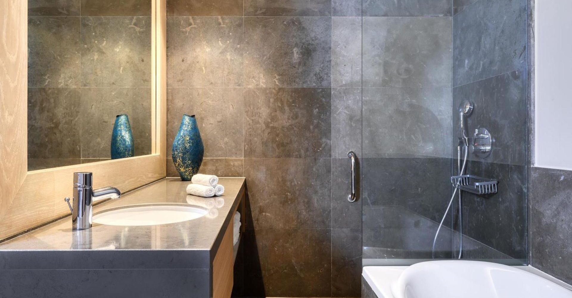 DOMES LAKE HOTEL BAÑO
