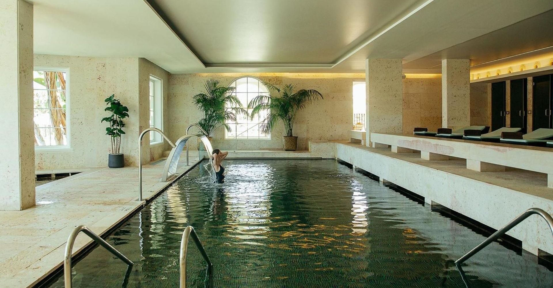 DOMES LAKE HOTEL SPA